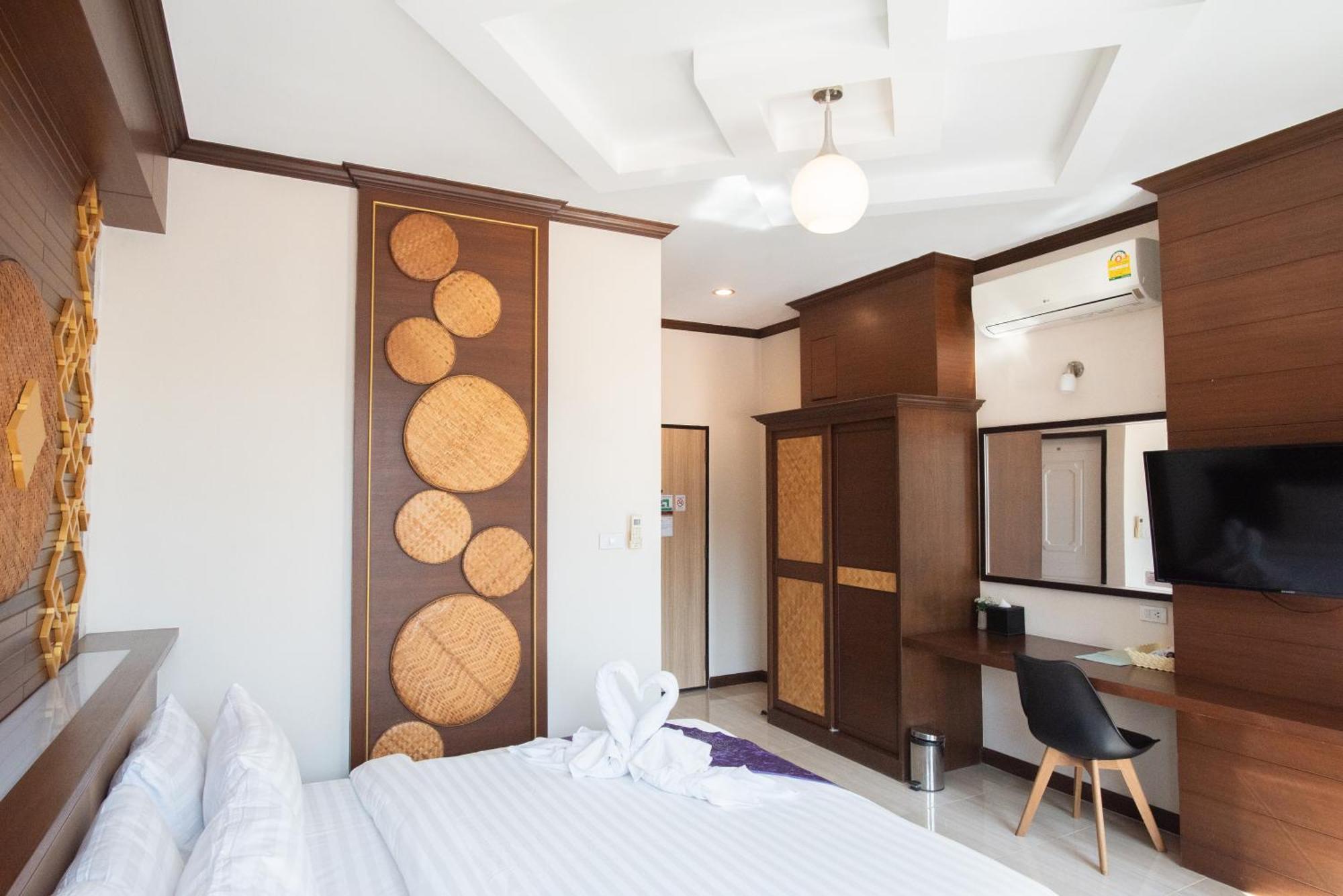 The Proud Hotel Ubon Ratchathani Exterior photo