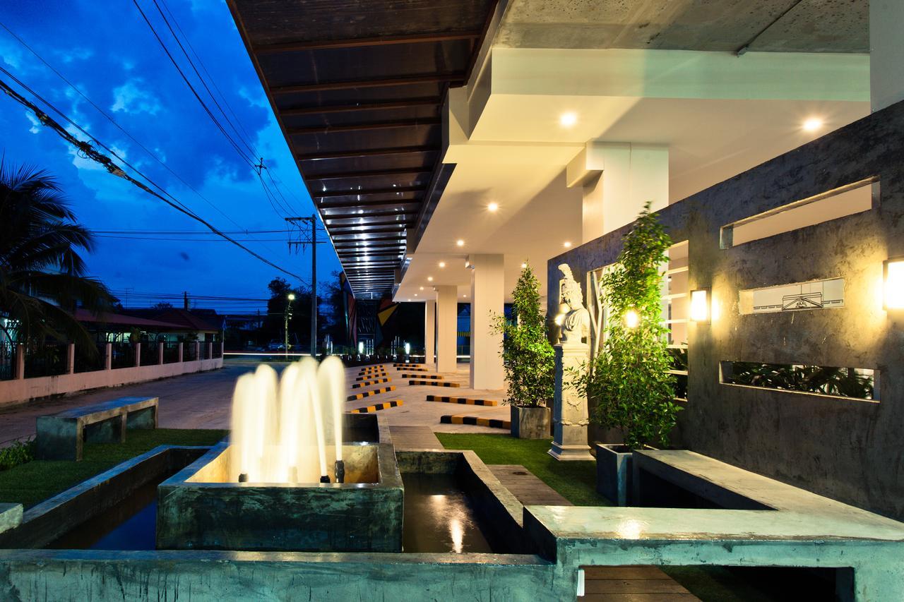 The Proud Hotel Ubon Ratchathani Exterior photo
