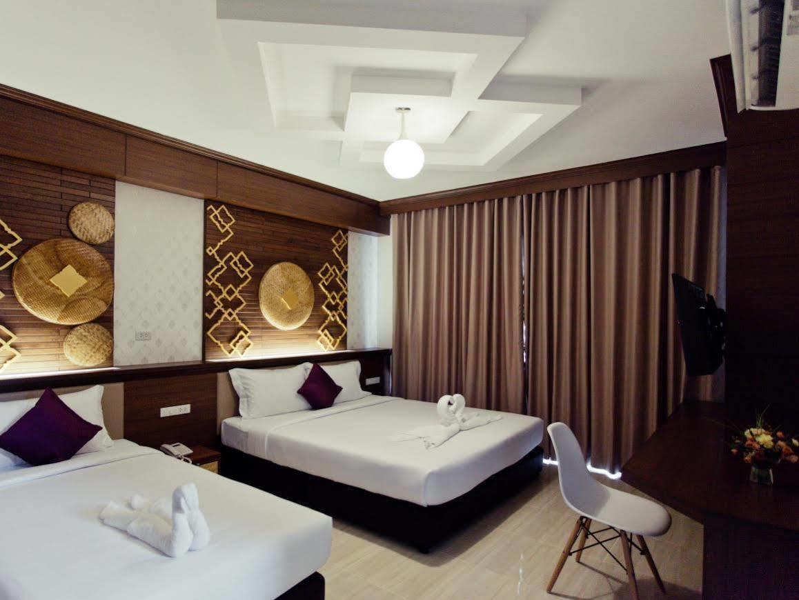 The Proud Hotel Ubon Ratchathani Exterior photo