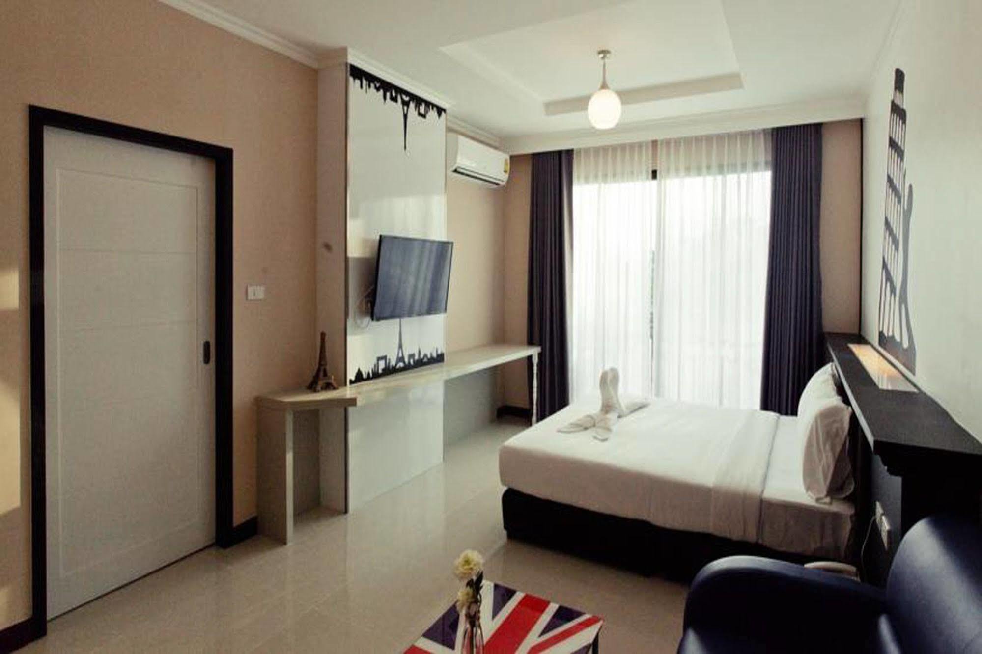 The Proud Hotel Ubon Ratchathani Exterior photo