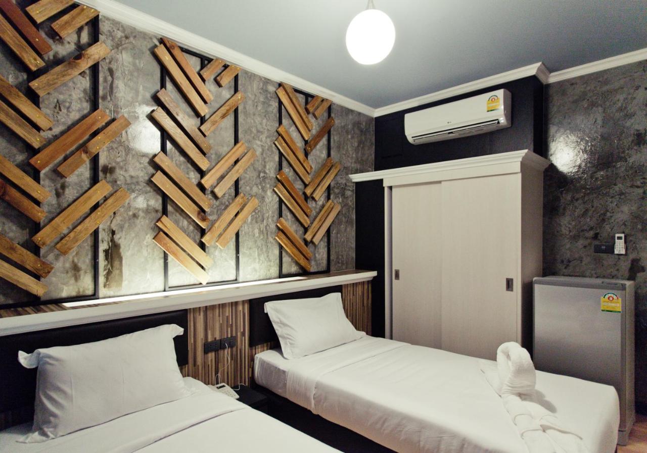 The Proud Hotel Ubon Ratchathani Exterior photo
