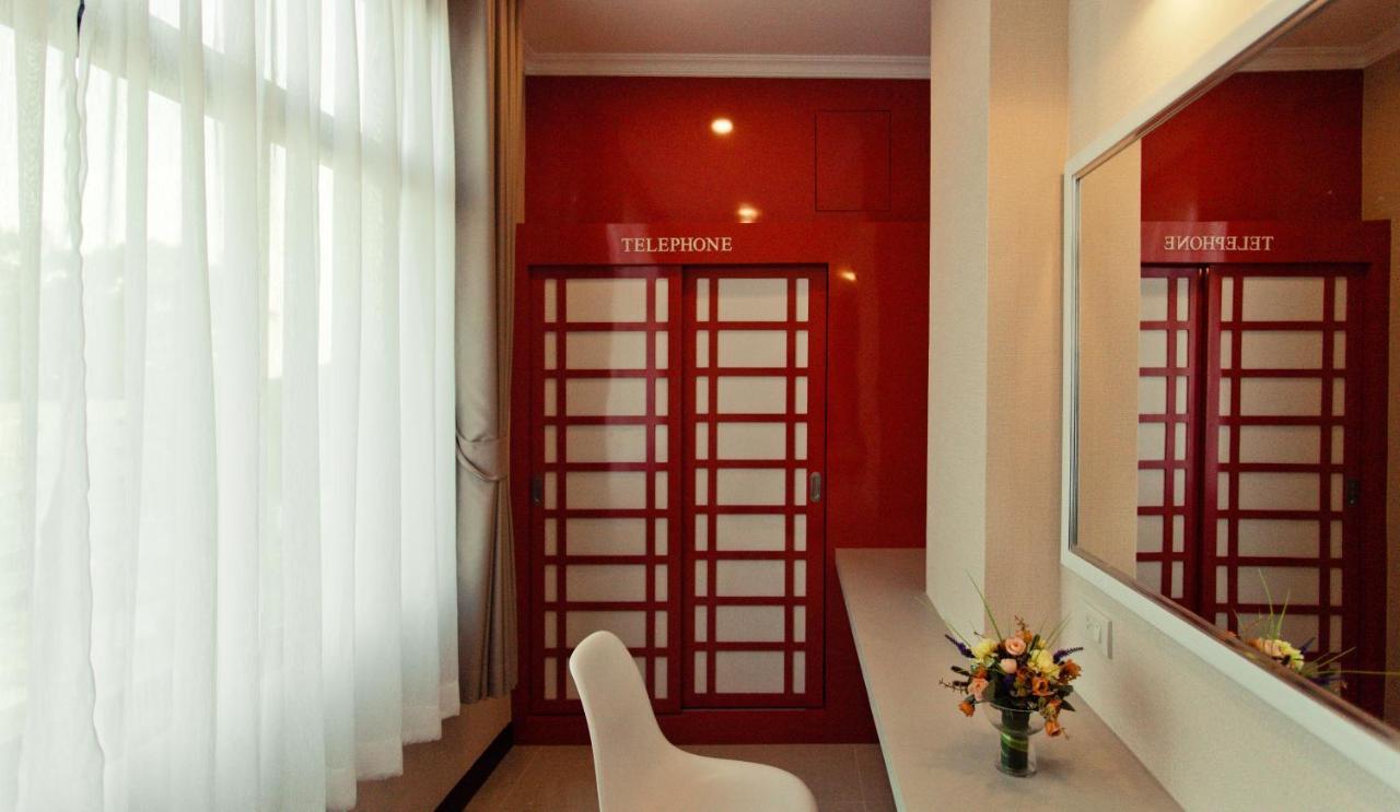 The Proud Hotel Ubon Ratchathani Exterior photo